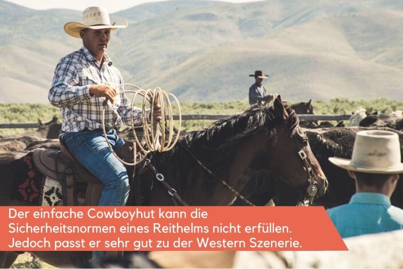Western Reiter mit Cowboyhut statt Reithelm
